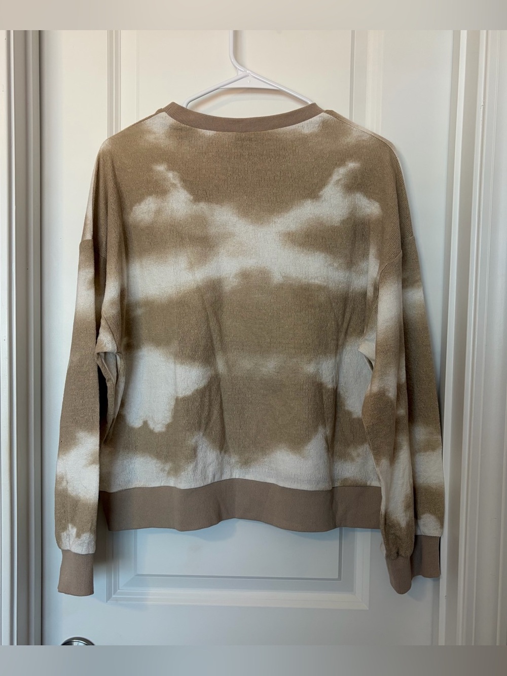 Urban Daizy Neutral Ribbed Pullover - Picture 2 of 8
